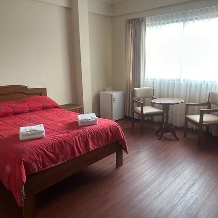 קוצ'במבה Hotel Oblitas מראה חיצוני תמונה