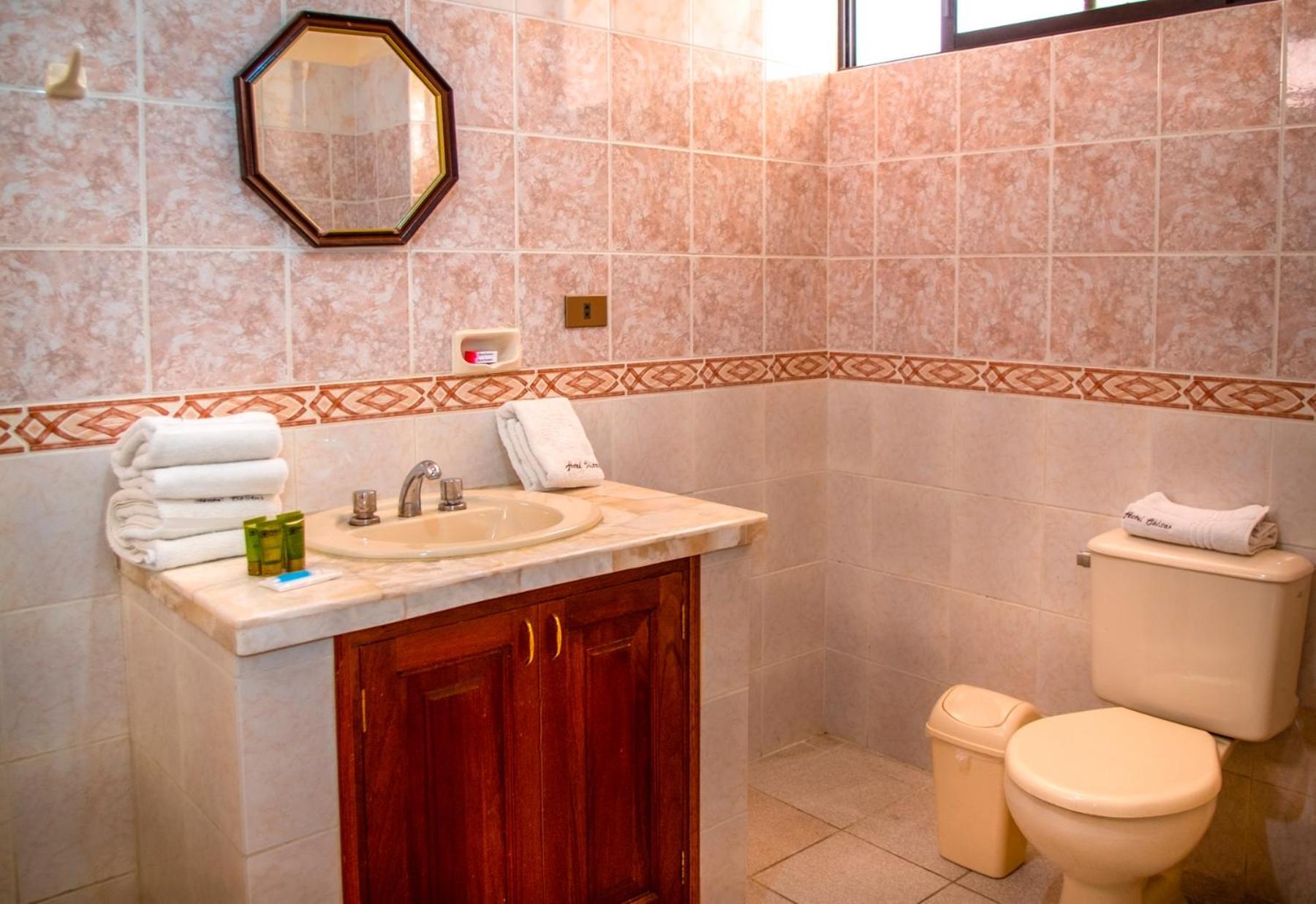 קוצ'במבה Hotel Oblitas מראה חיצוני תמונה