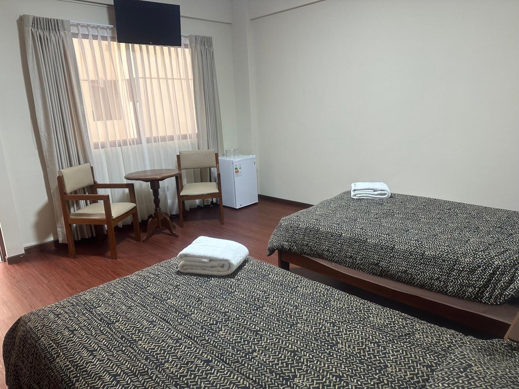 קוצ'במבה Hotel Oblitas מראה חיצוני תמונה