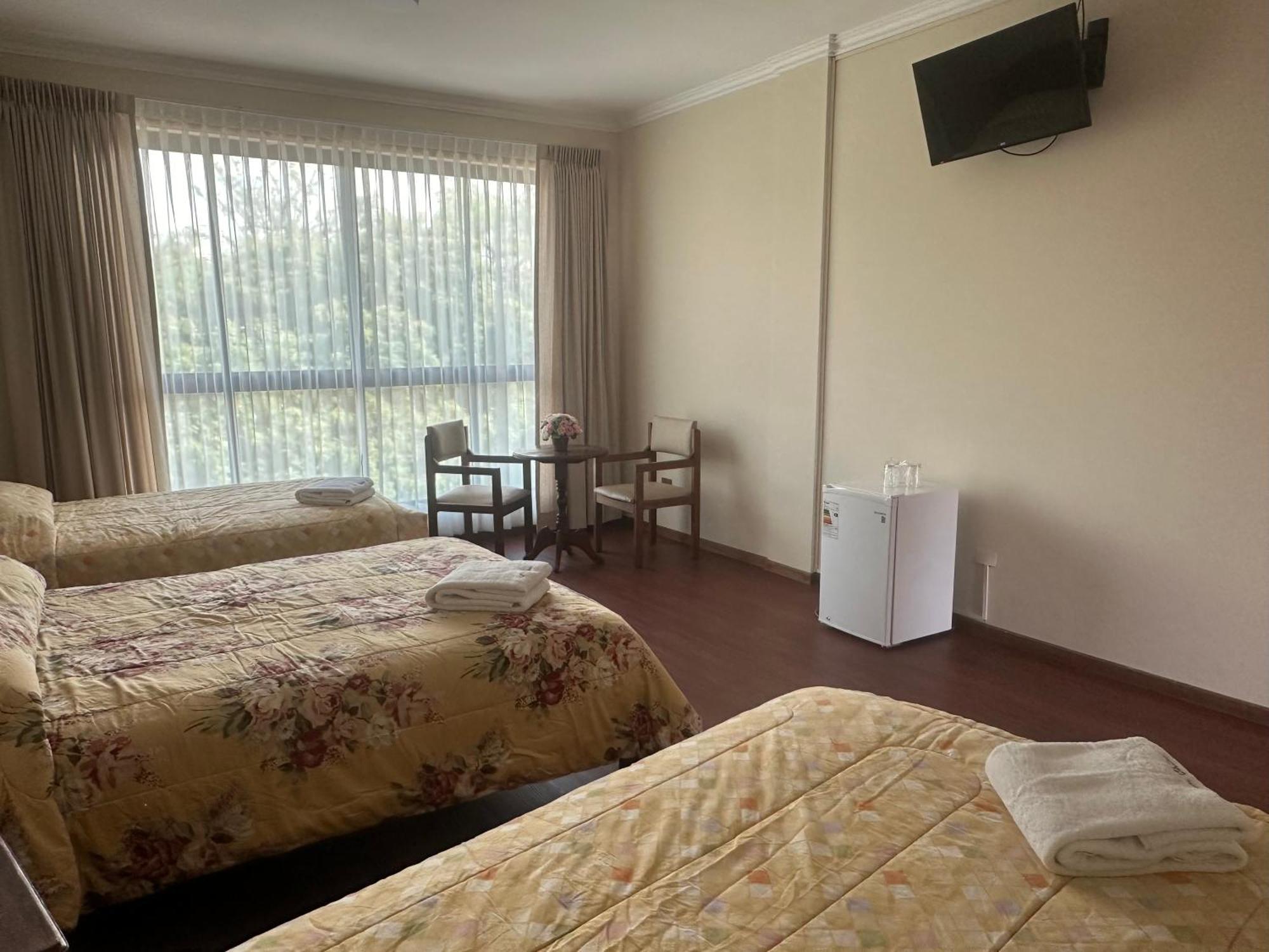 קוצ'במבה Hotel Oblitas מראה חיצוני תמונה