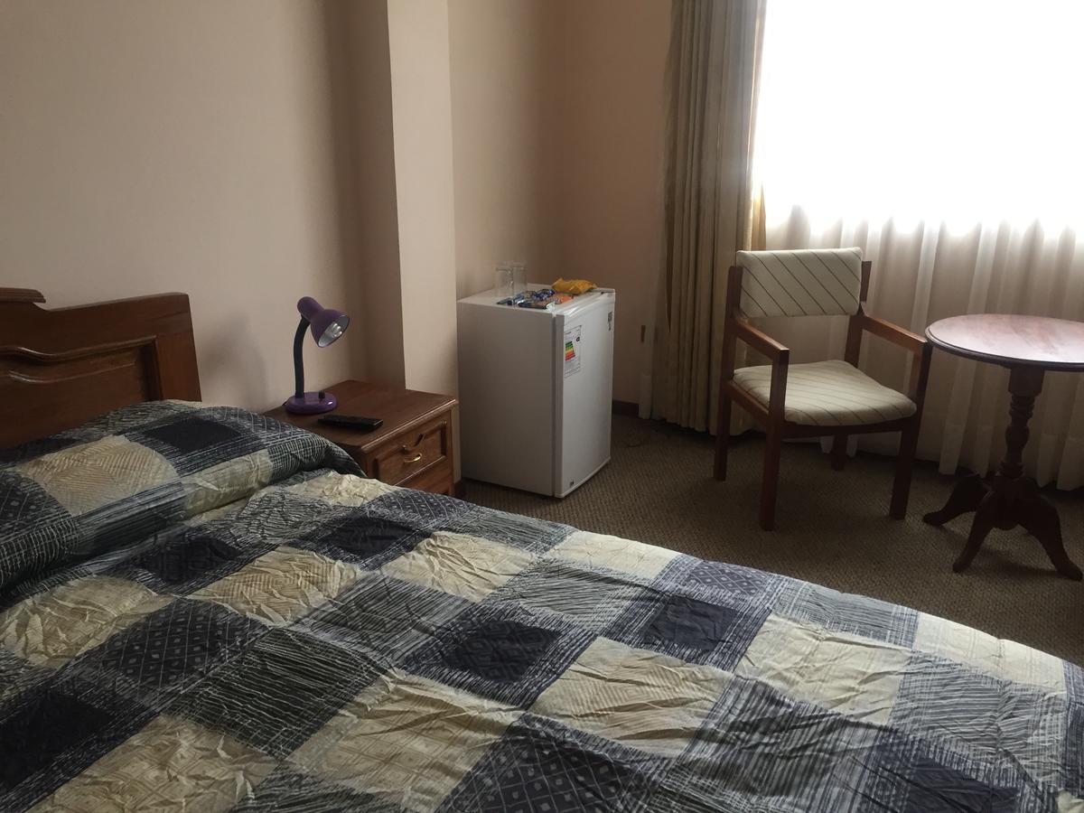 קוצ'במבה Hotel Oblitas מראה חיצוני תמונה