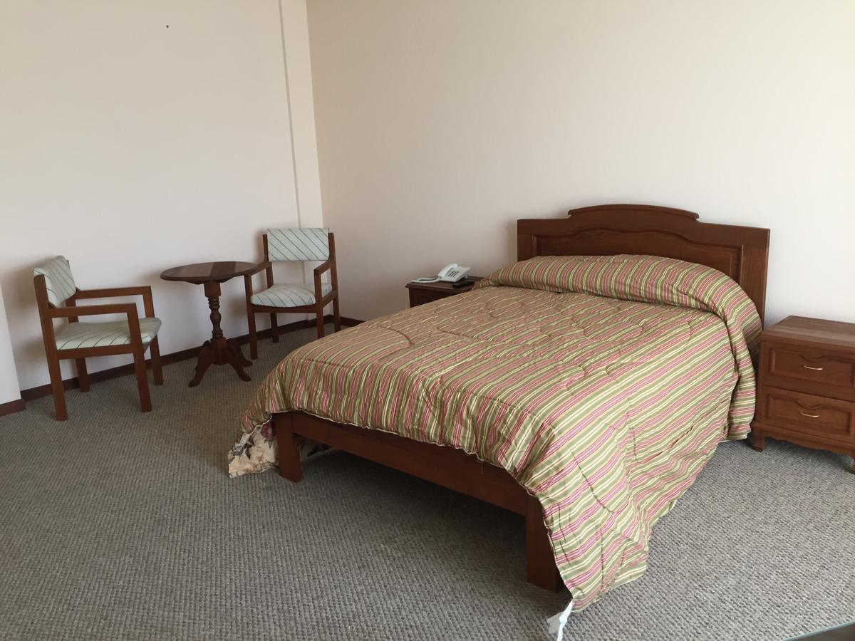 קוצ'במבה Hotel Oblitas מראה חיצוני תמונה